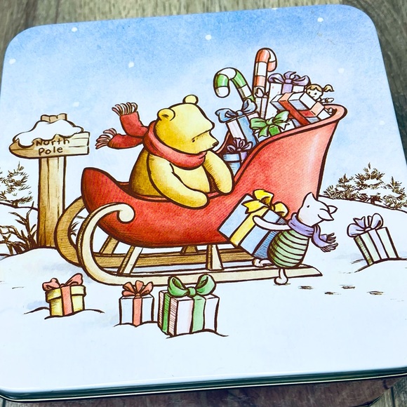 New Winnie The Poo 3 Piece Tin Box Set Christmas Holiday Disney - Picture 15 of 16
